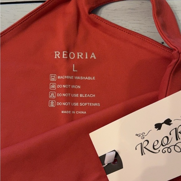 REORIA | NWT crop tank Sz Large - Picture 5 of 5